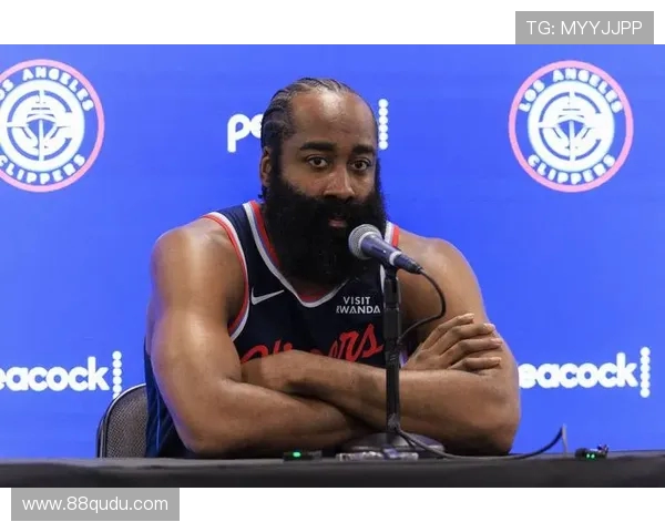 狄龙称赞哈登防守纪律严明表示从他身上学到许多宝贵经验